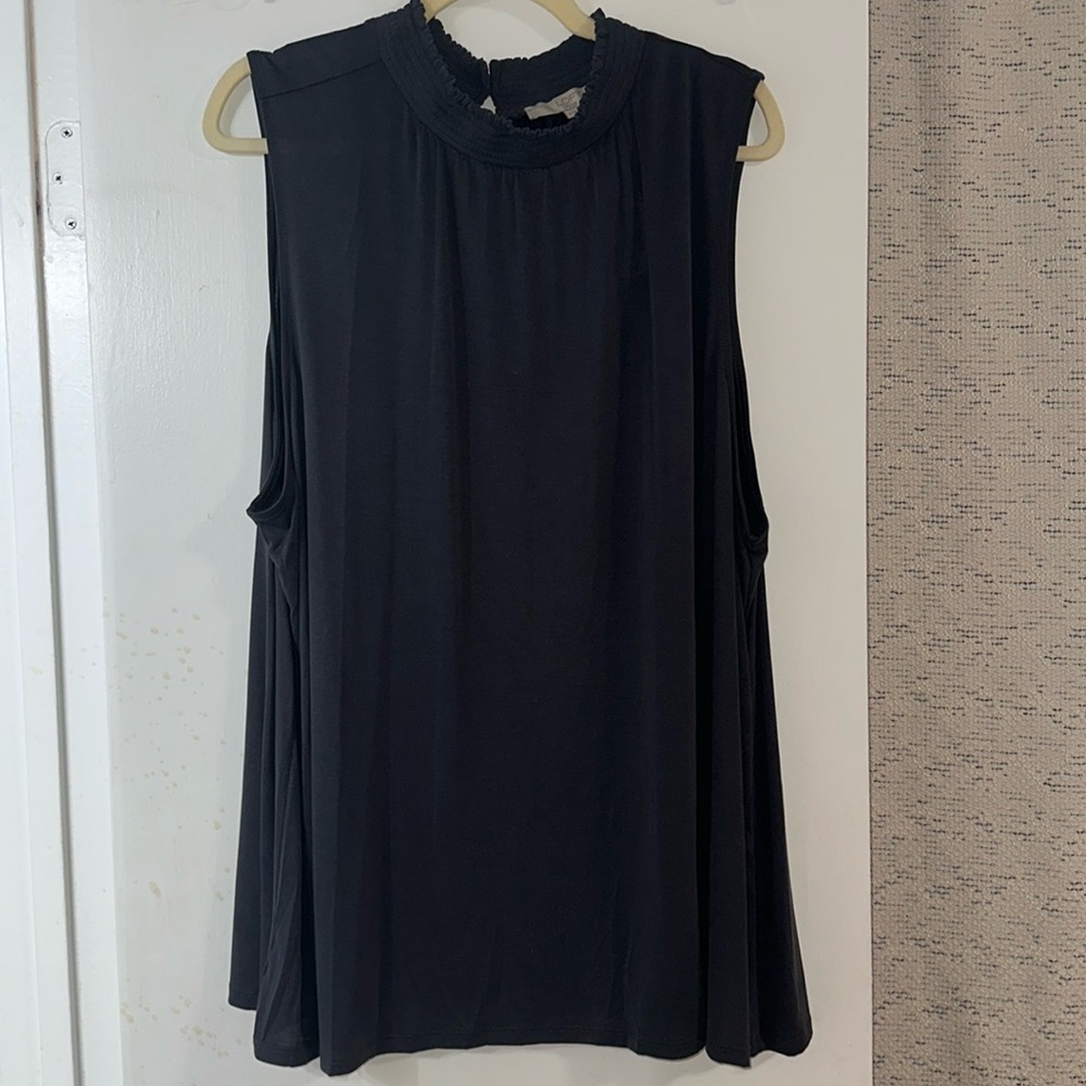 NWT Loft Plus 24/26 sleeveless blouse